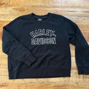 Harley Davidson women’s medium embroidered crew neck sweatshirt classic black